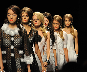 服裝行業(yè)APP解決方案